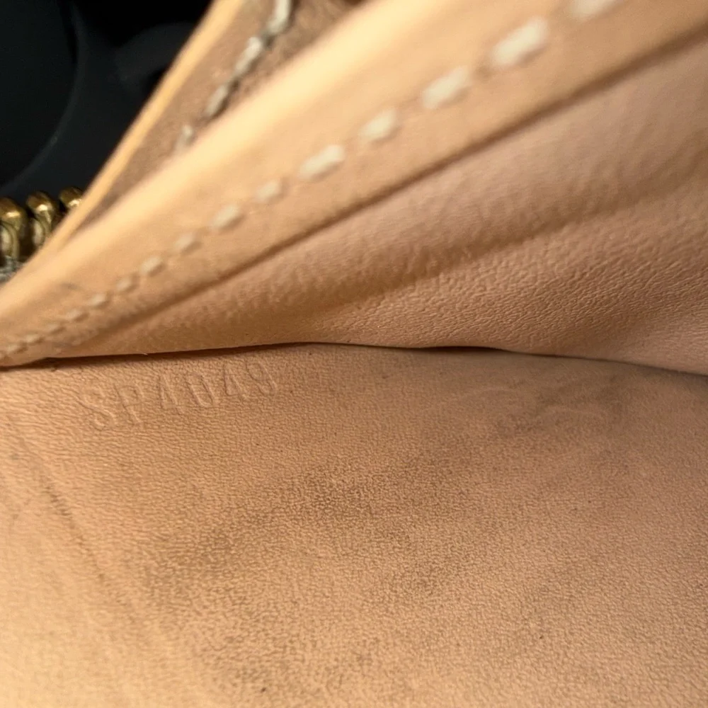 Louis Vuitton Vernis Patent Zip Wallet in Nude Beige